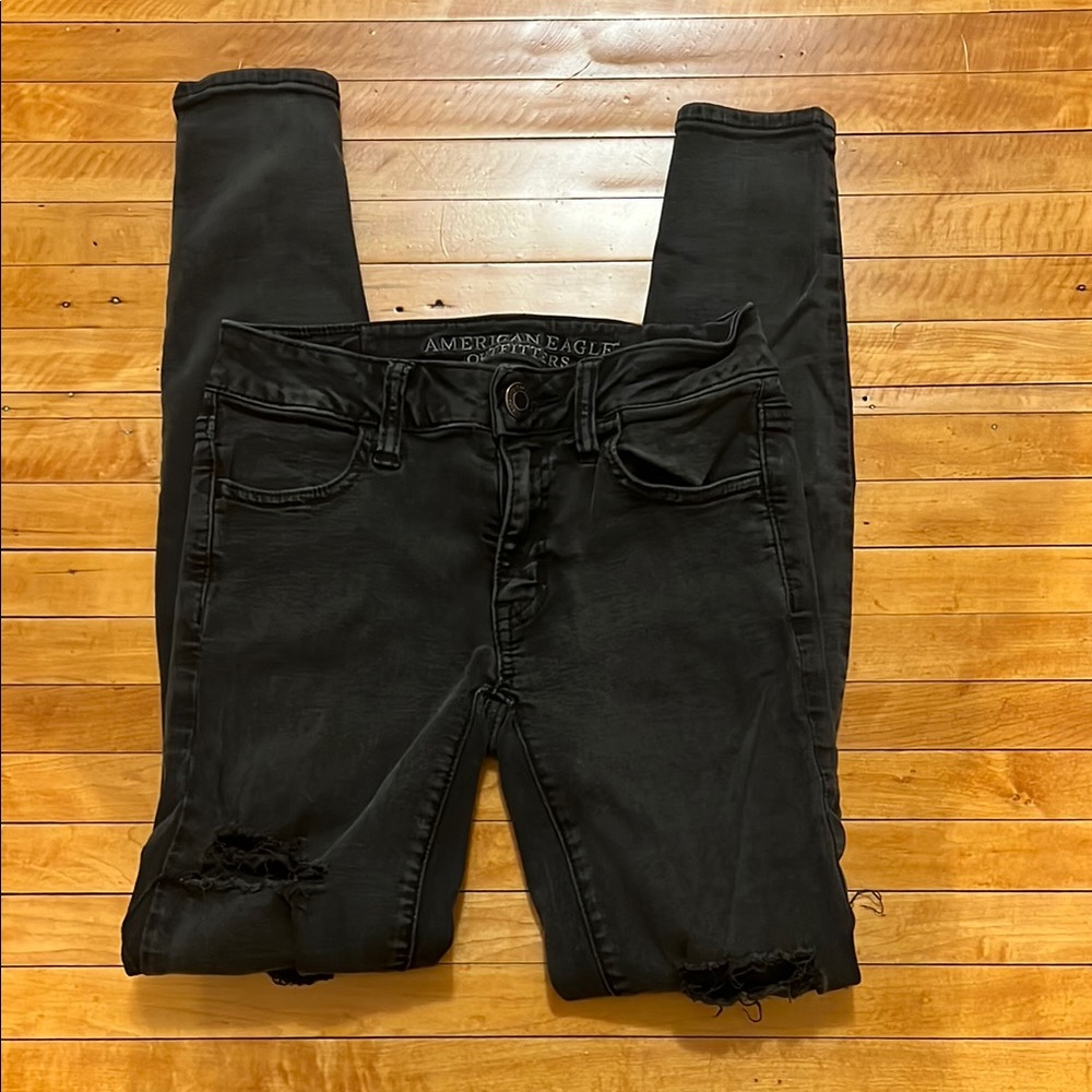 American Eagle Outfitters Women's Black Ripped Skinny Jeans